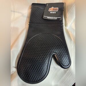 Gorilla Grip Heat & Slip Resistant Silicone Oven Mitts